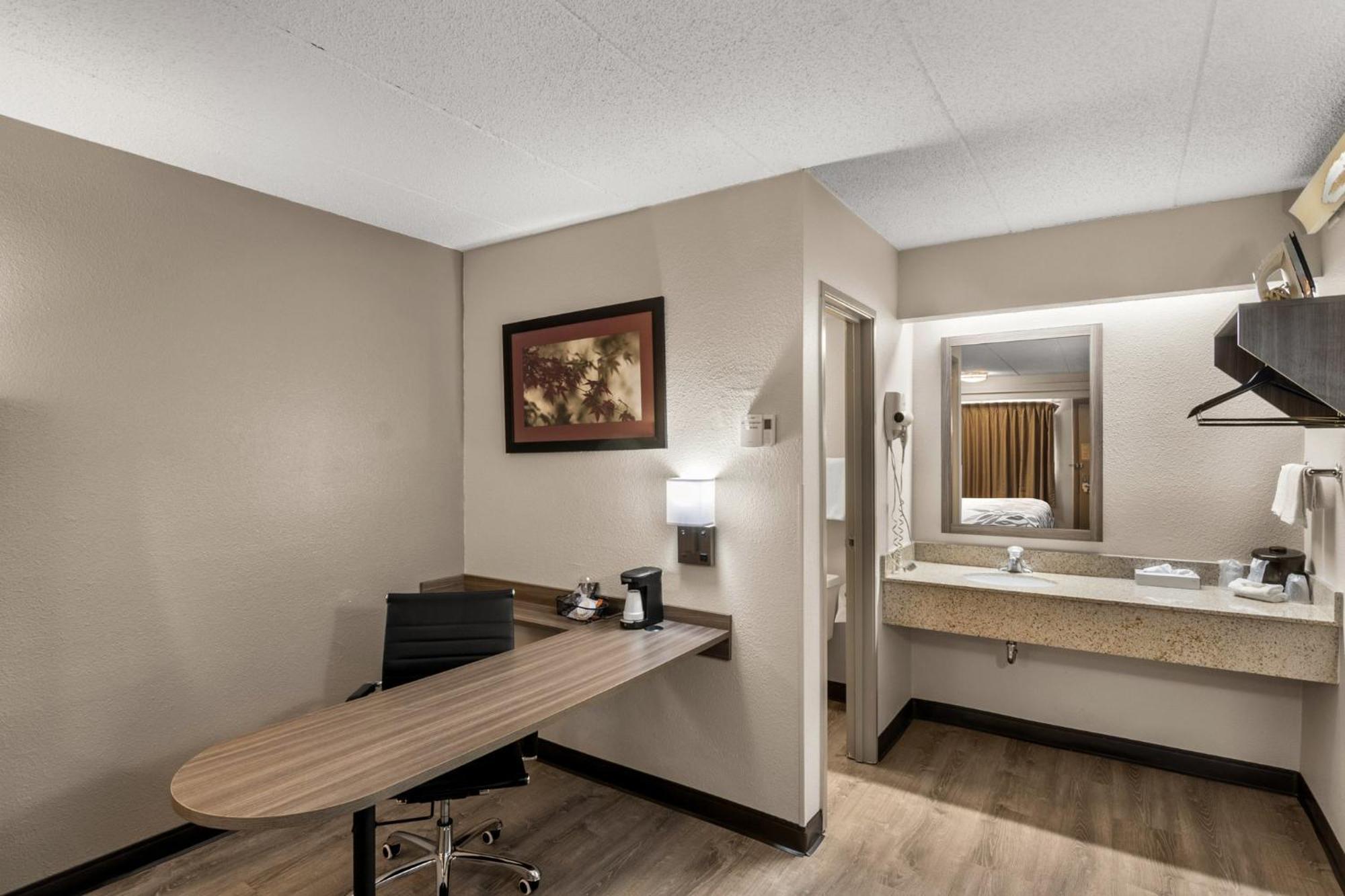 Red Roof Inn Enfield Dış mekan fotoğraf